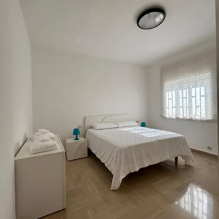 Dimora Regina Apartment Bari